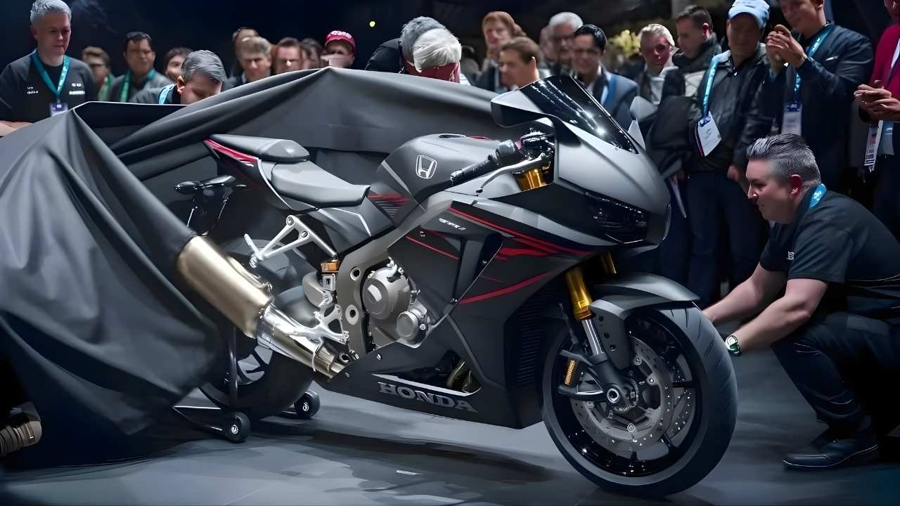 2026 Honda CBR1100XX Debuts with Smoother Performance and Classic Sportbike Look