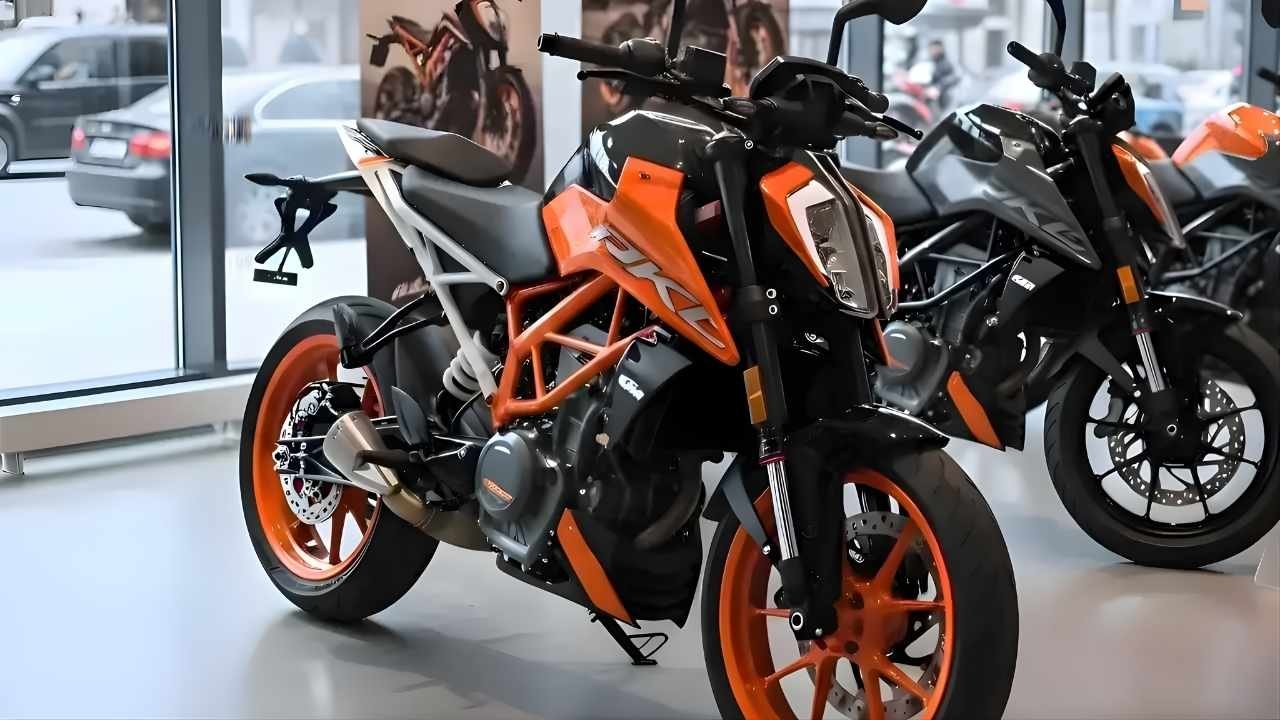 2026 KTM 390 Duke Debut Brings 399cc Performance and 35 kml Mileage